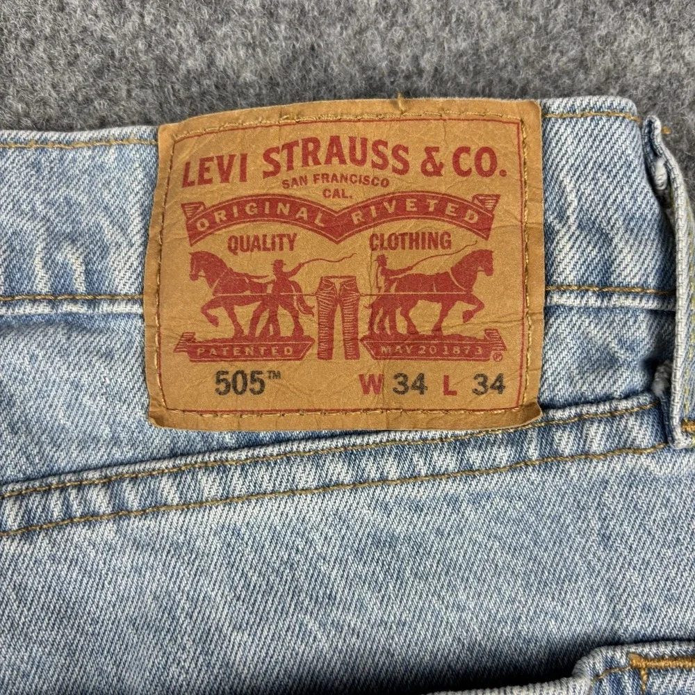 Levi's 505 Jeans Mens 34x34 Light Wash Straight Leg Faded Blue Denim‎ Classic